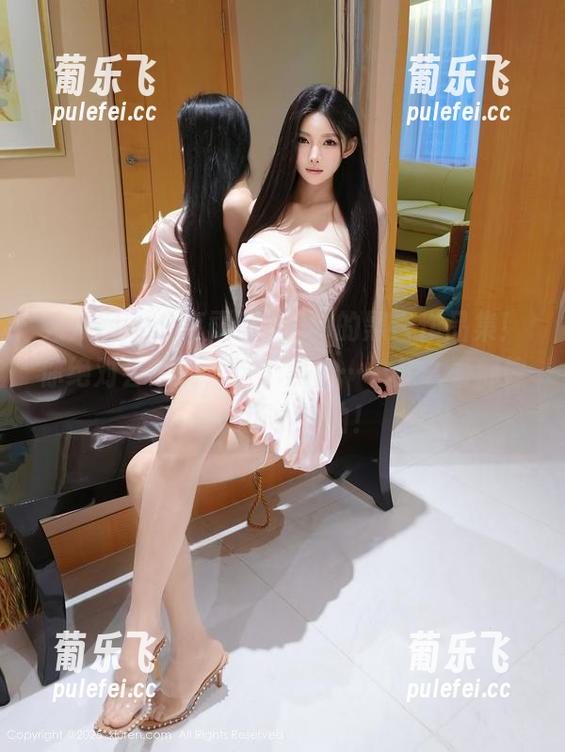 秀人网 - 分享雨瞳Yoyo的黑白作品集！你绝对会想说，这个黑白……怎么看都像是一场小插曲！