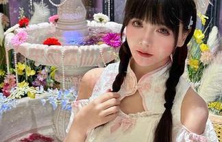 黑白迷雾中的秋山AkI免费套图,恩,这广告也不收费。