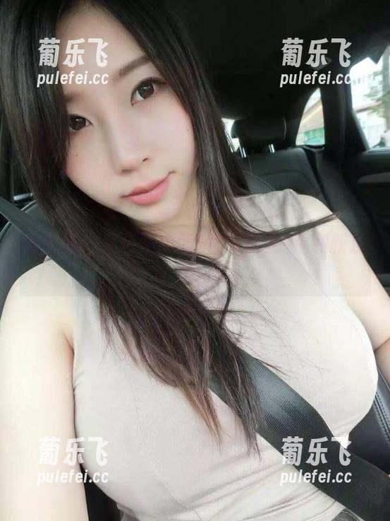紫色哒豚豚 微密圈 - 紫色哒豚豚+吊带白丝=福利新乐趣!