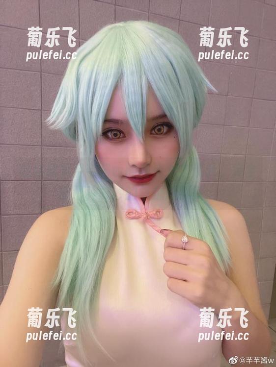 芊芊酱w 独自欣赏芊芊酱w的高清女友照片,完全被那种微妙的气氛所俘获。