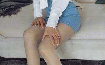 花漾show – 亲，这个图集里有一种毛衣特有的懒散美，张思允Nice值得拥有。