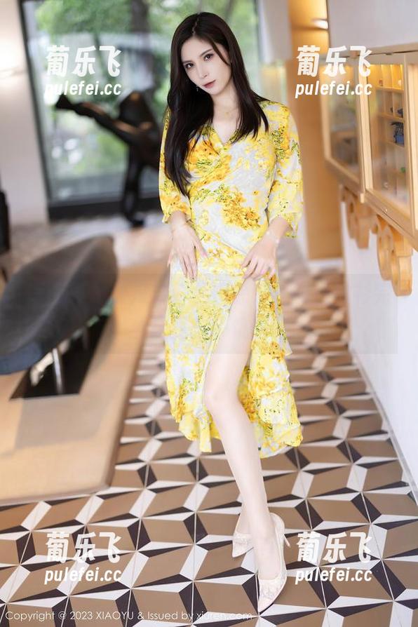语画界-徐莉芝 语画界 - 饭没烧好,但徐莉芝的白衬衫完全让我忘了饥饿!