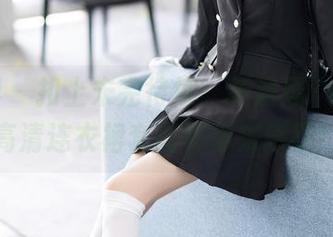 语画界 – 扣上未完待续,杨晨晨Yome的高清连衣裙套图等你来感叹!