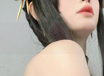 职业装也能有花样,趴趴捣蛋陌最新cos让人忍不住想靠近!
