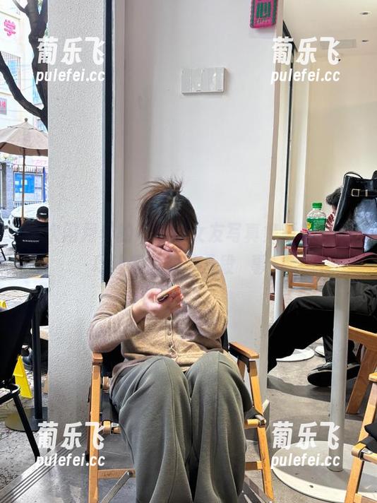 闪月半 这次闪月半的不一样女友写真集更新,正巧让我想起了几段囧事。