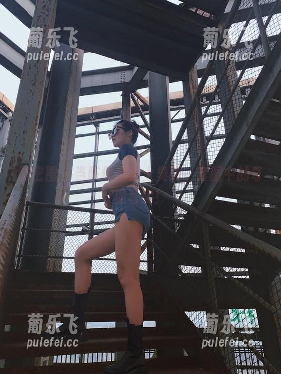 陈佩奇 微密圈 - 当陈佩奇遇上臭脚,套图中的奇趣写实!